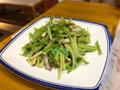 芹菜三丝-丁记盐蘸牛肉·新杭菜(河东路店)