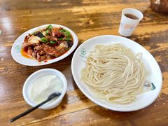 -歹歹的加个面过油肉拌面