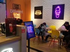 等位区-DQ·蛋糕·冰淇淋(五角场万达店)