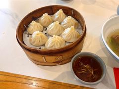 招牌蟹膏小笼包-馋三尺蟹粉小笼(人民广场店)