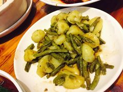 土豆烩四季豆-月圆霖特色农家乐