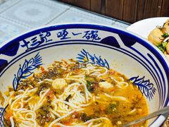 -蜗牛小馆醉乡民谣云南菜(惠新西里店)