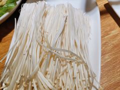 -茸梅路右拐龙虾-农家菜(松江店)