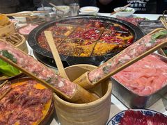 -卤校长老火锅(杨家坪直营店)