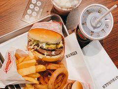 -FATBURGER 特富客汉堡(外交公寓店)