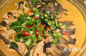 Intangible Cultural Heritage Black Bean Curd Stewed with Qiandao Lake Fish Head