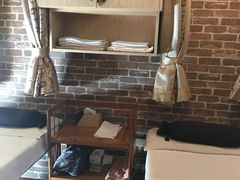 -莱蔻·圣灸堂·推拿艾灸(天山店)