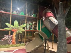 -奇幻丛林(佛罗伦萨小镇店)