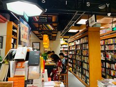 -SISYPHE BOOKS西西弗书店(龙湖滨江天街店)