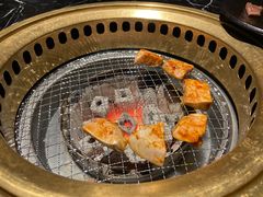 -山川小町·极番烧肉(新地假日广场店)