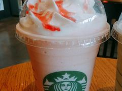 草莓白巧克力星冰乐-星巴克(洛阳中州路王府井店)