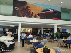 -上海冠松上汽大众4S店