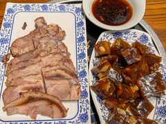 -老天桥酱肉烧饼夹肘子(天桥店)