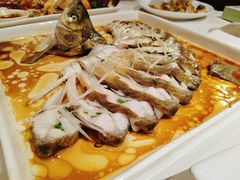 清蒸武昌鱼-莲餐厅·湖北菜·藕汤是头牌(愚园路店)