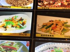 -宝燕海货工场(长江国际店)