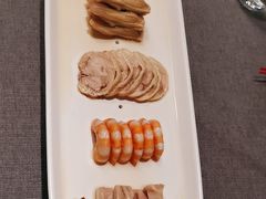 -HOMES上海本帮菜(襄阳公园店)