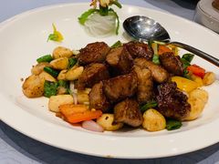 黑椒爆炒雪花牛肉粒-皇朝会.经典传统粤菜(外滩店)