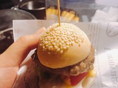 -麦落精酿啤酒餐吧(先农大院店)