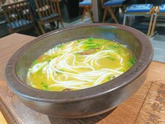 -良米山·云南野生菌过桥米线(上海首店)