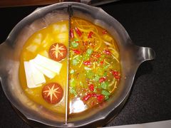 红颜花胶鸡锅-湊湊火锅·茶憩(东城万达店)