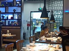 大堂-李子坝梁山鸡(北碚万达五鸡哥店)