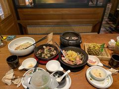 -云海肴·汽锅鸡·云南菜(天山百盛优客店)