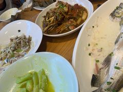 -品鲜村农家菜·阳澄湖大闸蟹(总店)