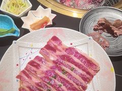 -山川小町·极番烧肉(新地假日广场店)