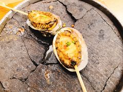石锅大鲍鱼-品海楼·大连海胆锅贴馆(东港店)