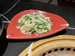-山川小町·极番烧肉(新地假日广场店)
