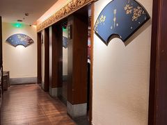 -梅龙镇酒家(南京西路总店)