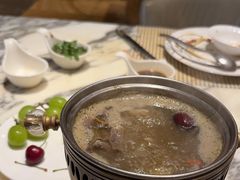 -雍和会海鲜姿造自助(湖东路店)