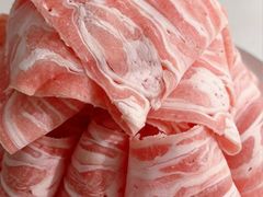 -洞庭洲·防空洞火锅·烧烤·铜锅涮肉(新百广场店)