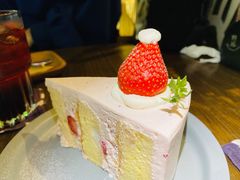 草莓冰激凌蛋糕-野路甜点铺(松柏路店)