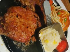 -豪客来牛排(重庆三峡广场步行街1704店)