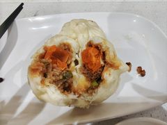 咸蛋黄超人包-老陶包子铺(南大西南村店)