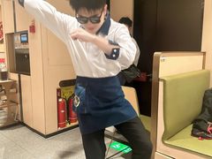 -海底捞火锅(新松江路生日主题店)