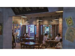 -双燕楼·手工馄饨·汤面小吃(世纪汇店)