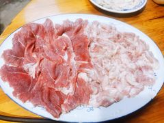 天衣無縫拚一兩肉-华哥新鲜猪精品美食