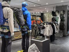-ARC'TERYX始祖鸟(北京王府中环店)