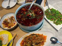 -渝信川菜 · 川味家常菜(财富购物中心店)