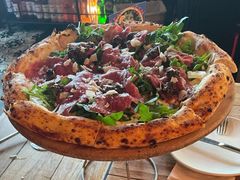 黑松露生牛肉披萨-Alimentari Grande(东湖路店)