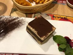 -必胜客(广渠路店)