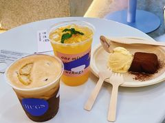 -HUGS coffee(东区店)