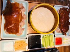 精品烤鸭-九头鹰家宴(岳家嘴店)