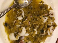酸菜炒鱿鱼-顺风海鲜港(金玉兰店)