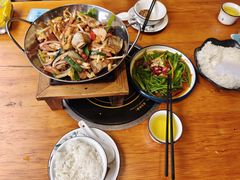 阿妈腊排骨干锅-民食香·腊排骨野生菌美食(木府店)