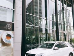 -杭州中升之星奔驰4S店(滨江店)