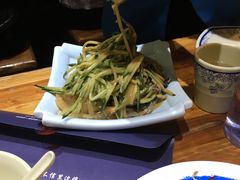 摇滚拉皮-满园烤鸭·春饼(太原街万达店)