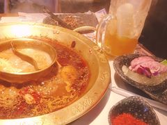 创·世纪菠萝菠萝冰-哥老官重庆美蛙鱼头(虹口龙之梦店)